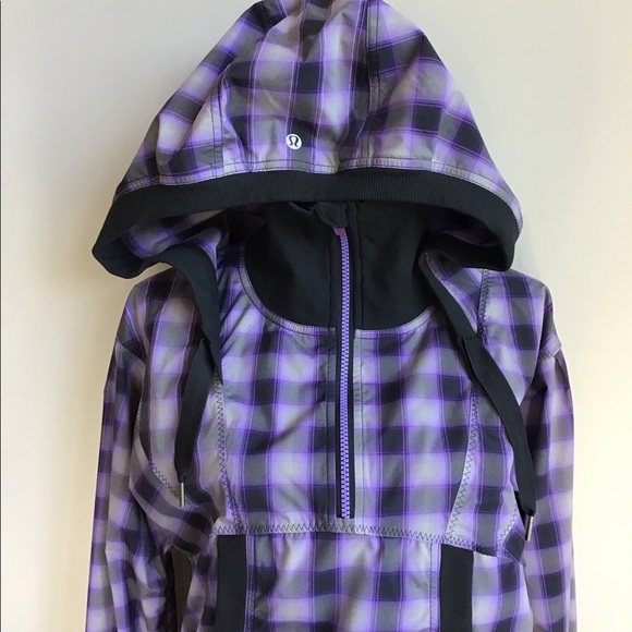 Lululemon hooded pullover with kangaroo pouch - Picture 3 of 12